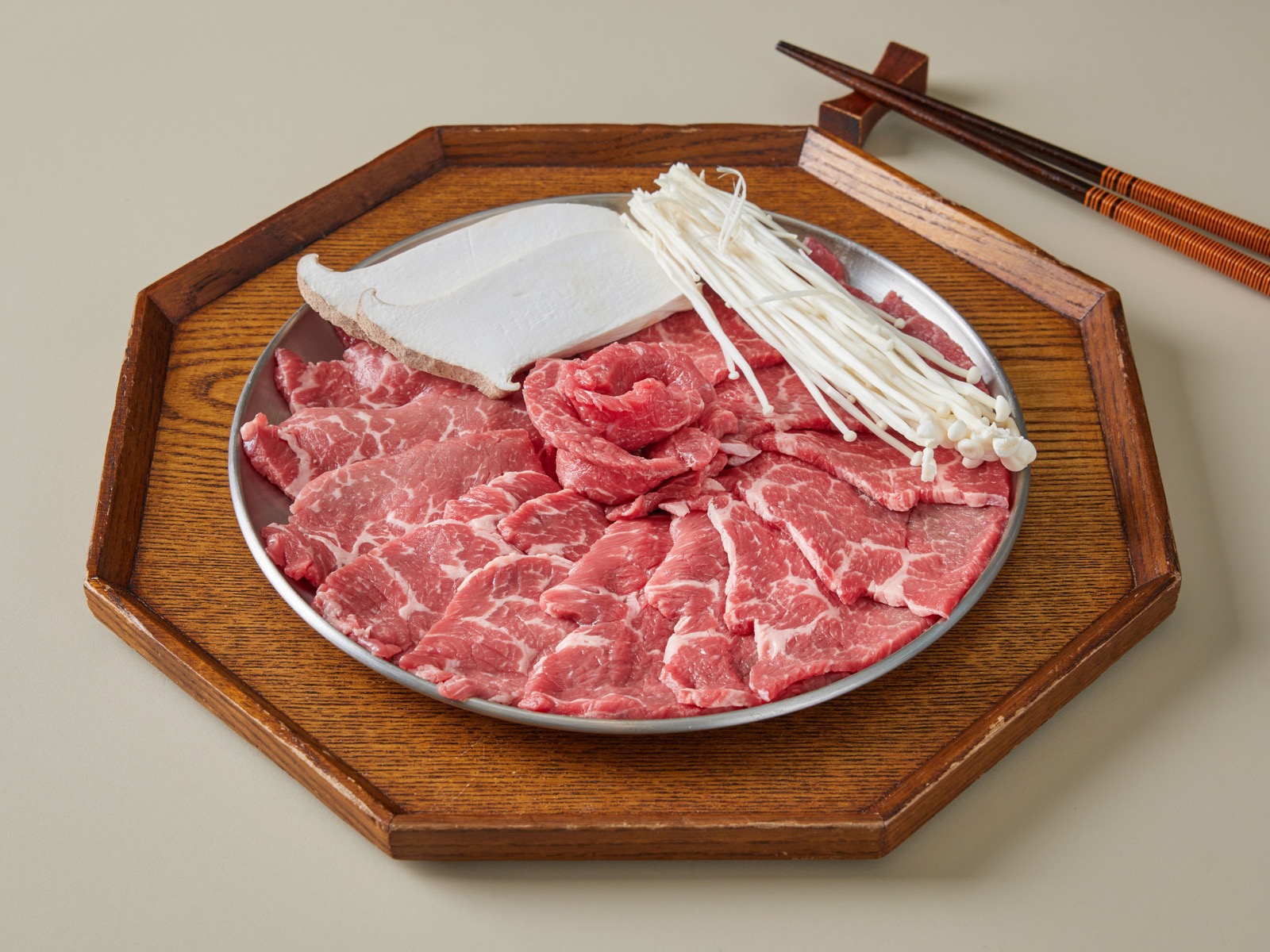 옥군 가산점 숙성 소고기 살치살 한 접시
