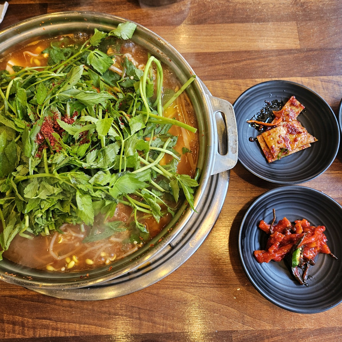 순심이뚝배기동태탕 상차림